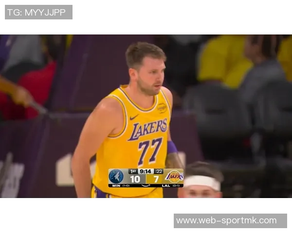 东契奇罚球失误遗憾错过赛季首场50分里夫斯无奈呼喊罚进一个啊